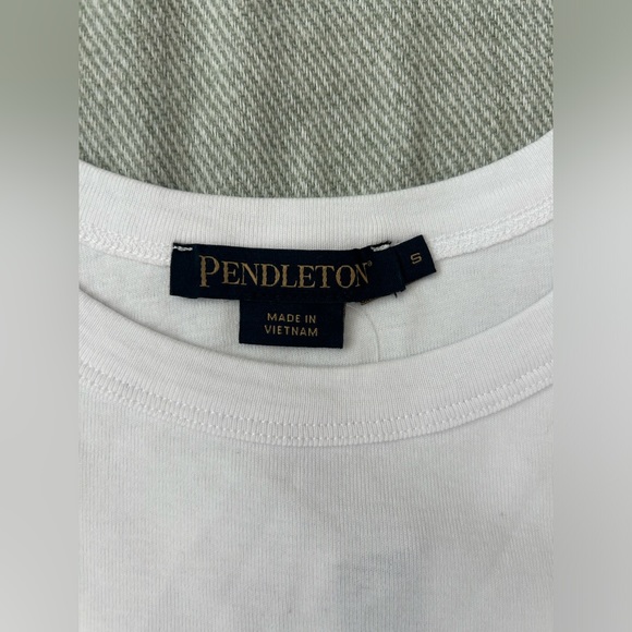 Pendleton Tee Shirt Womens Small White Short Sleeve Crew Neck Cotton Casual - Picture 3 of 4
